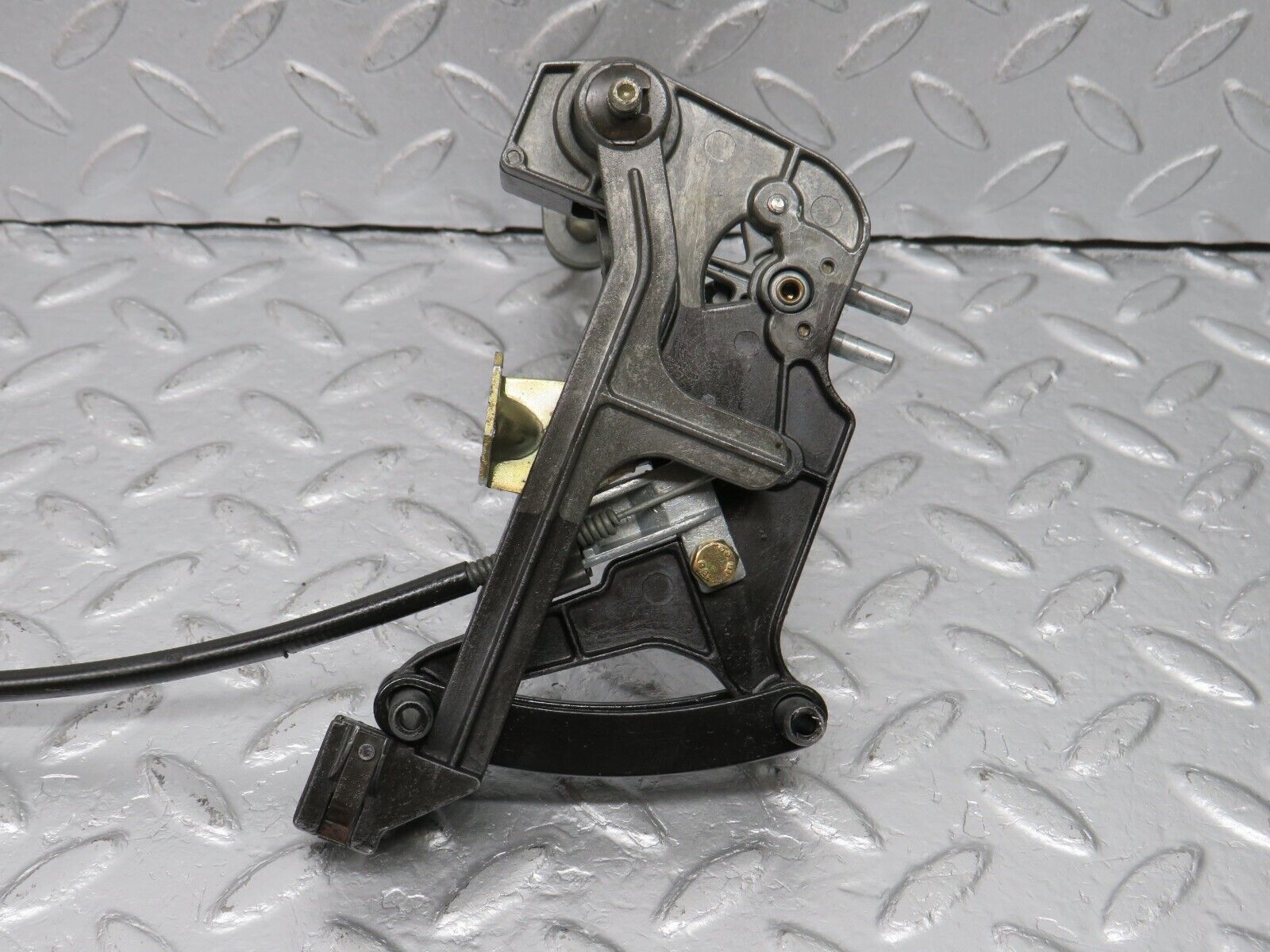 39881 Mercedes-Benz R107 350SL Heater Control Mechanism