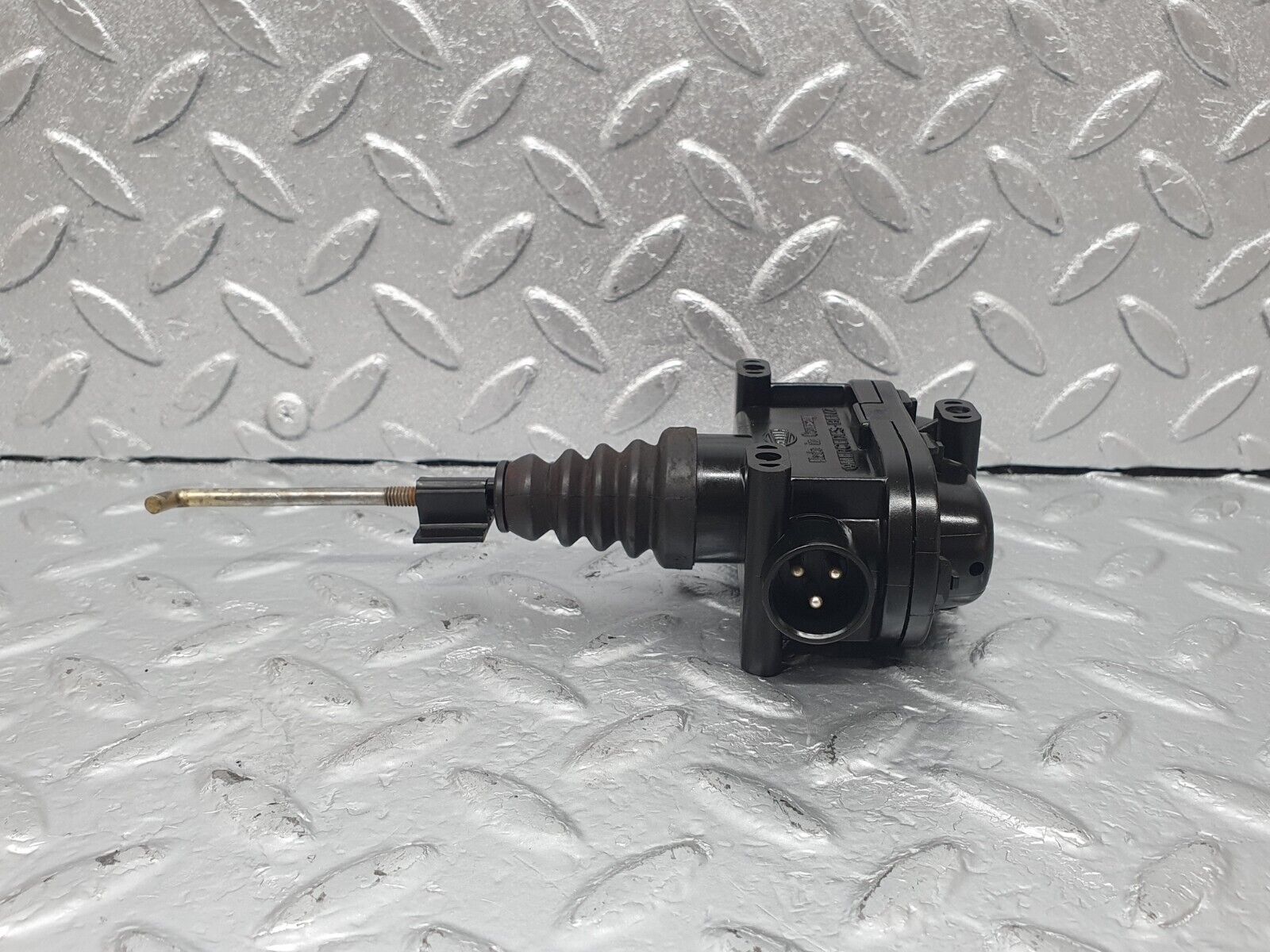 43646 Mercedes-Benz C126 380SEC Coupe Right Door Lock Vacuum Actuator