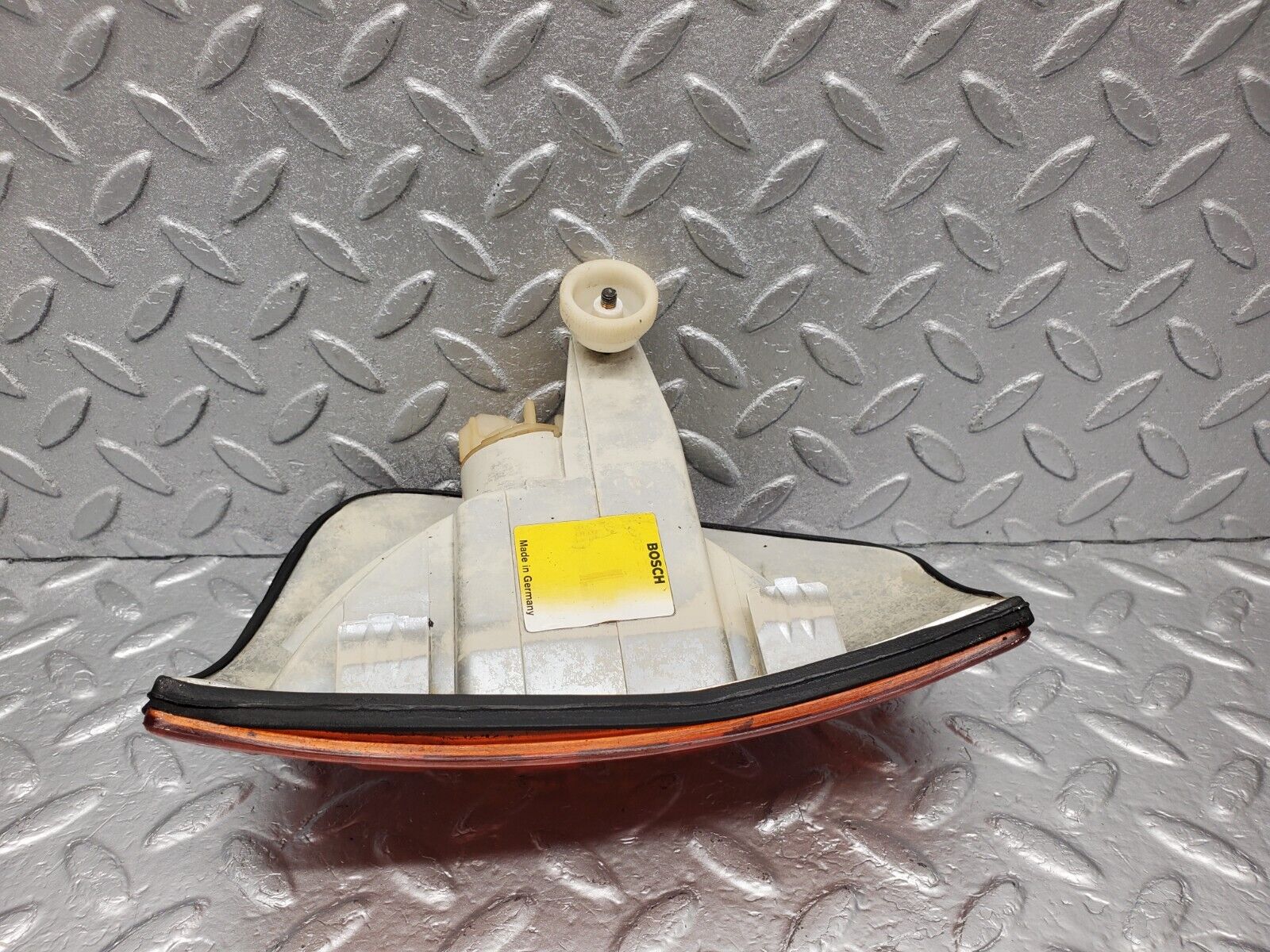 46401 Mercedes-Benz C123 280CE Coupe Front Left Indicator Light Bosch 32739R6