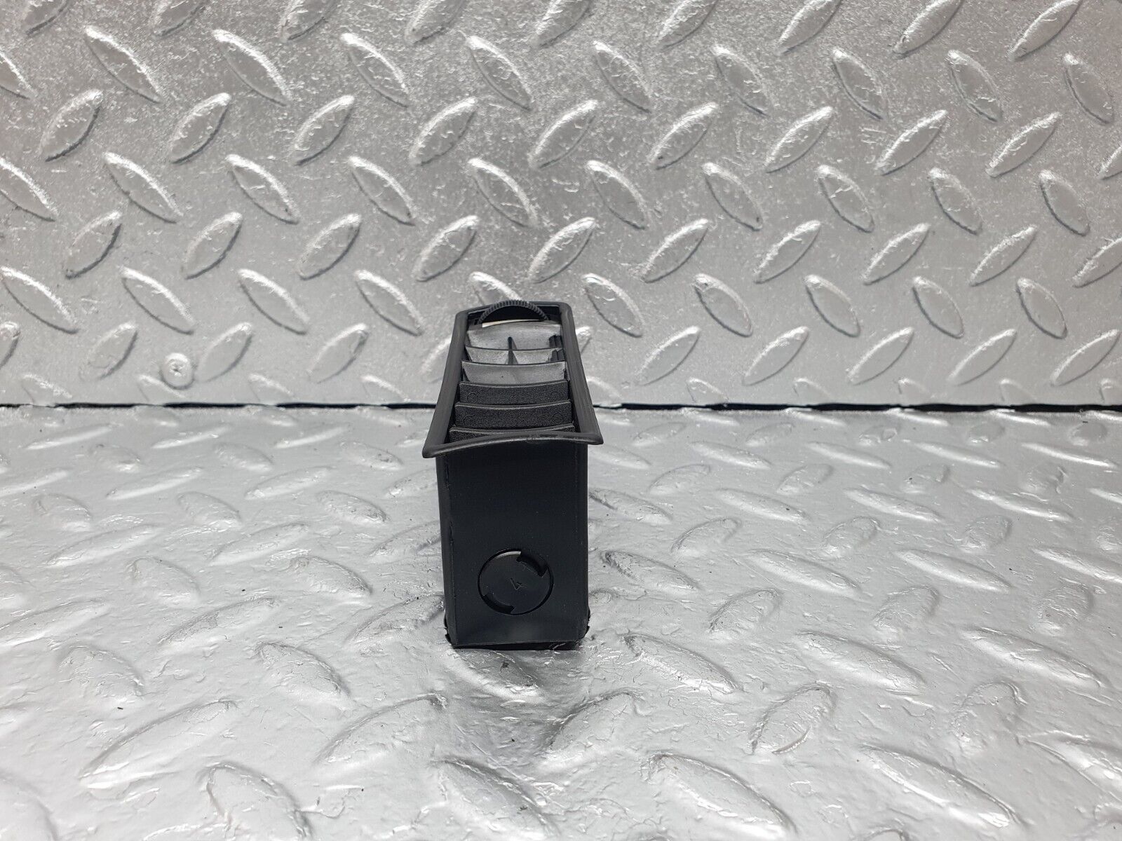 43586 Mercedes-Benz C126 380SEC Coupe Dashboard Air Vent Right Side 1268310842
