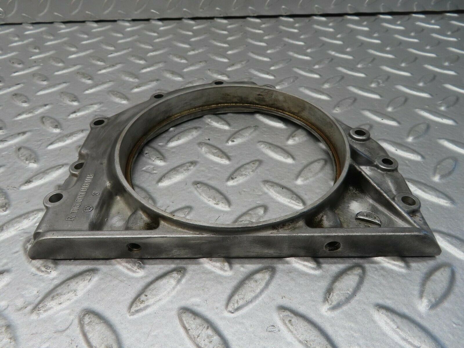 15710 Mercedes-Benz R107 450SL Crankshaft Rear Sealing Cover 1160110608