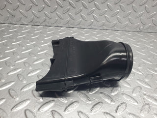 W124 Wagon air intake suction pipe used OEM
