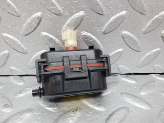 R129 SL heater box vacuum actuator used OEM