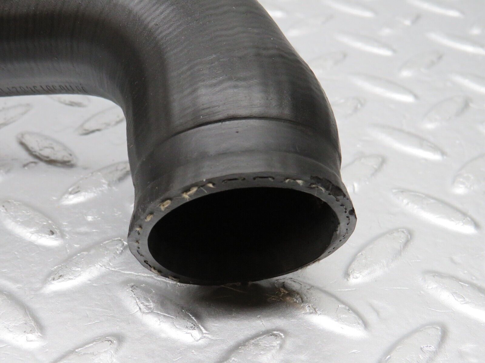 39874 Mercedes-Benz R107 350SL Radiator Hose Pipe 1165013482