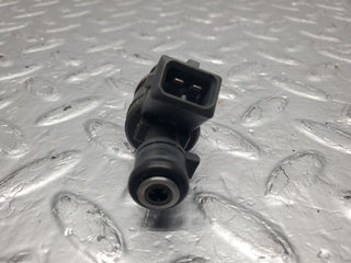W124 Cabriolet fuel injector used OEM