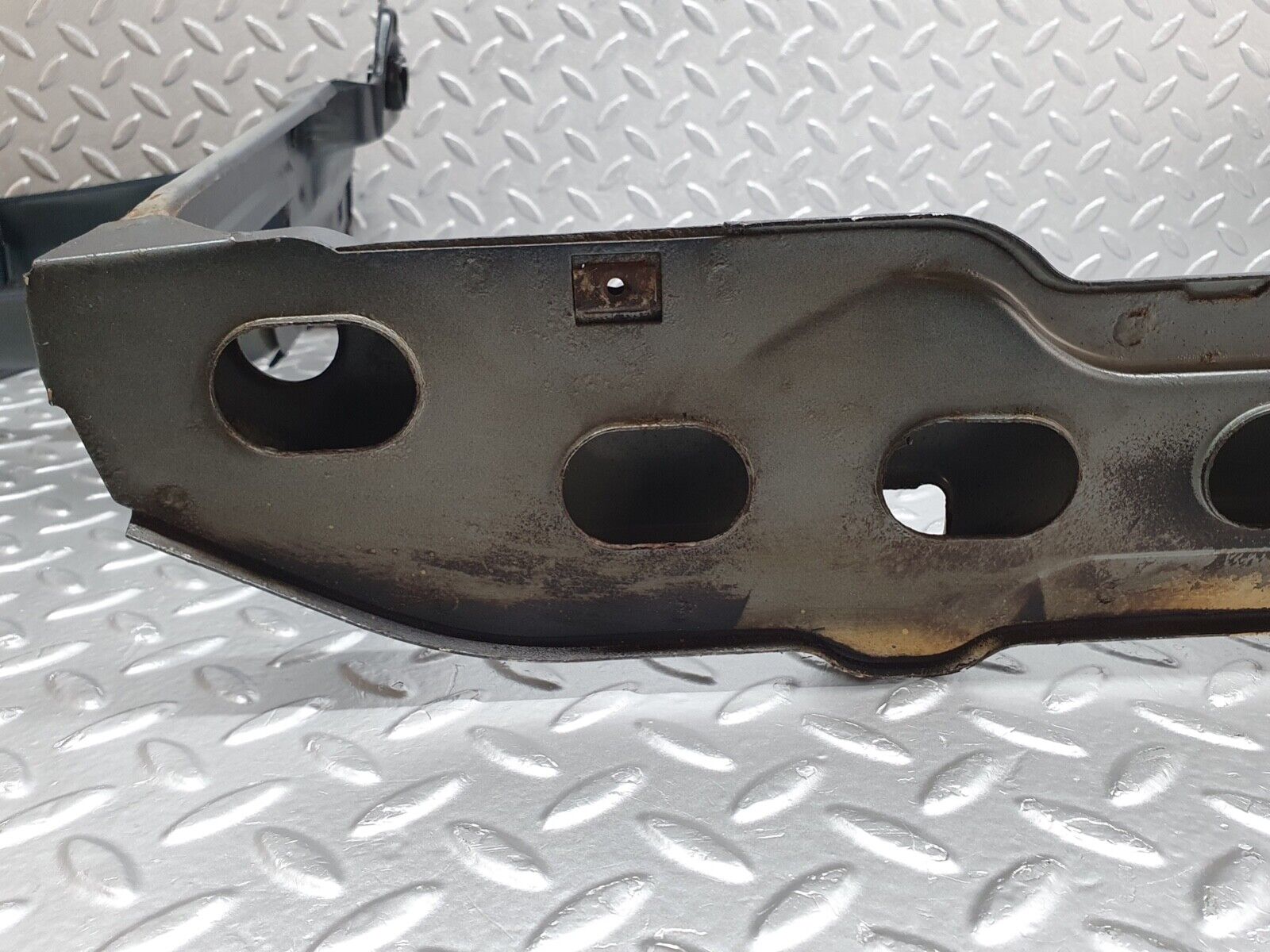 42000 Mercedes-Benz W202 C200 Front Mask Lock Carrier Panel 2028175120