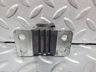 45631 Mercedes-Benz W126 420SE Right Door Lock Latch