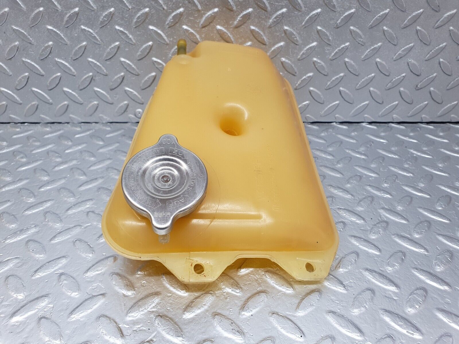 43595 Mercedes-Benz C126 380SEC Coupe Coolant Reservoir Tank Behr 1165000449 1235010015