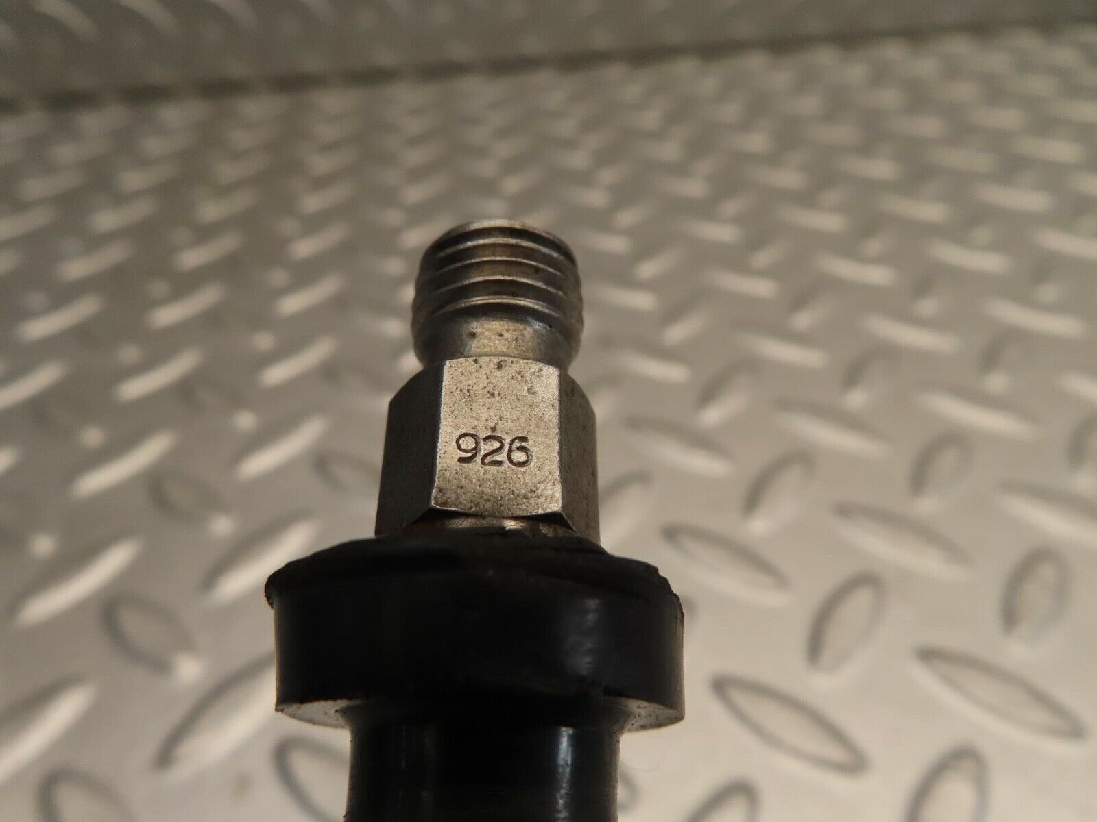 11734 Mercedes-Benz R107 450SL Fuel Injector Bosch