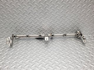 46173 Mercedes-Benz W124 280E Fuel Injector Rail With Pressure Regulator 0000781589