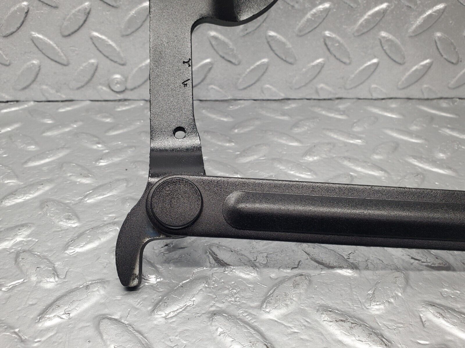 46642 Mercedes-Benz C123 280CE Coupe Bonnet Hinge Right Side