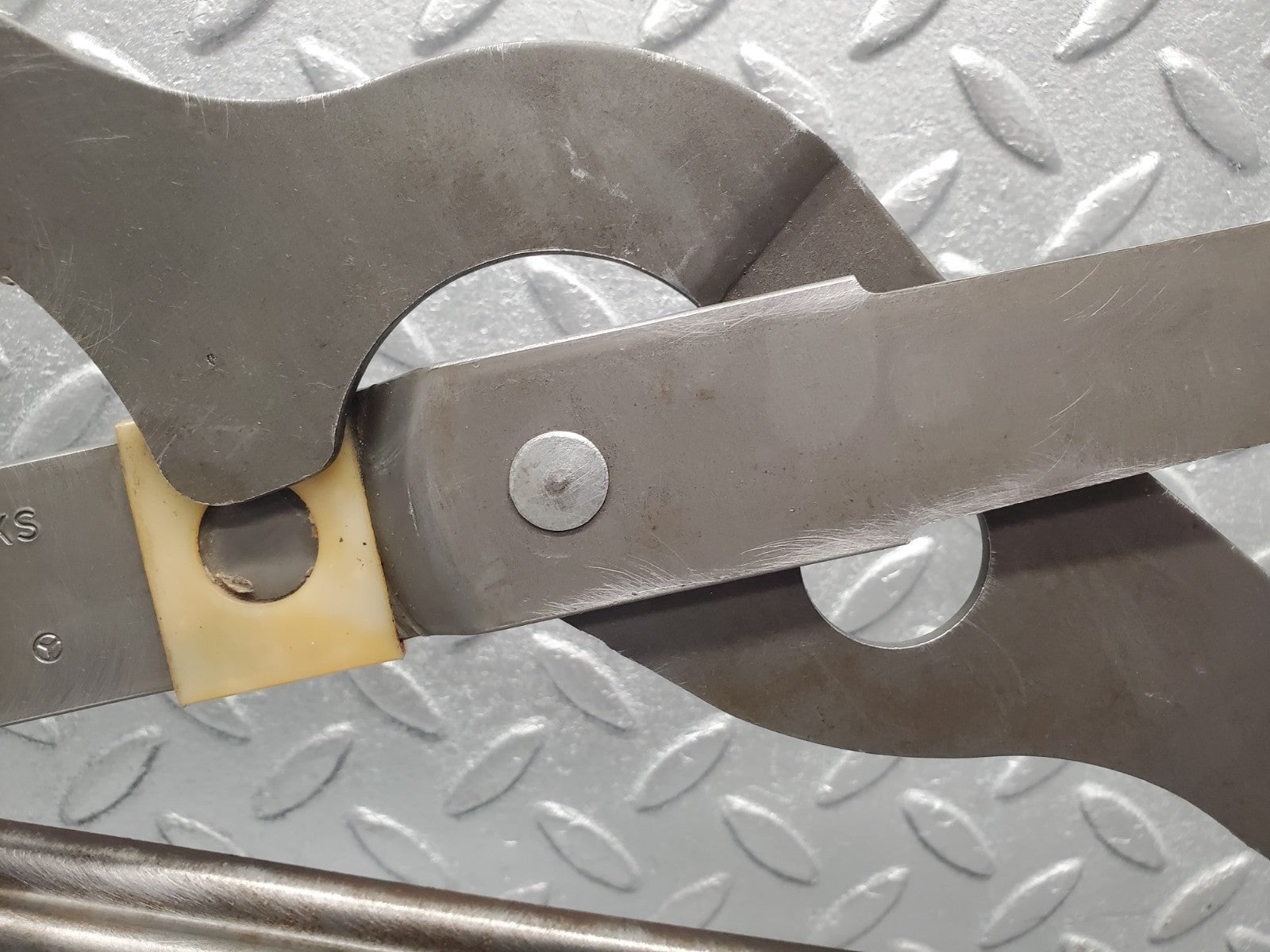 45734173