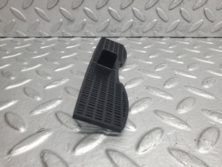 W124 Wagon windscreen water drain grill used OEM