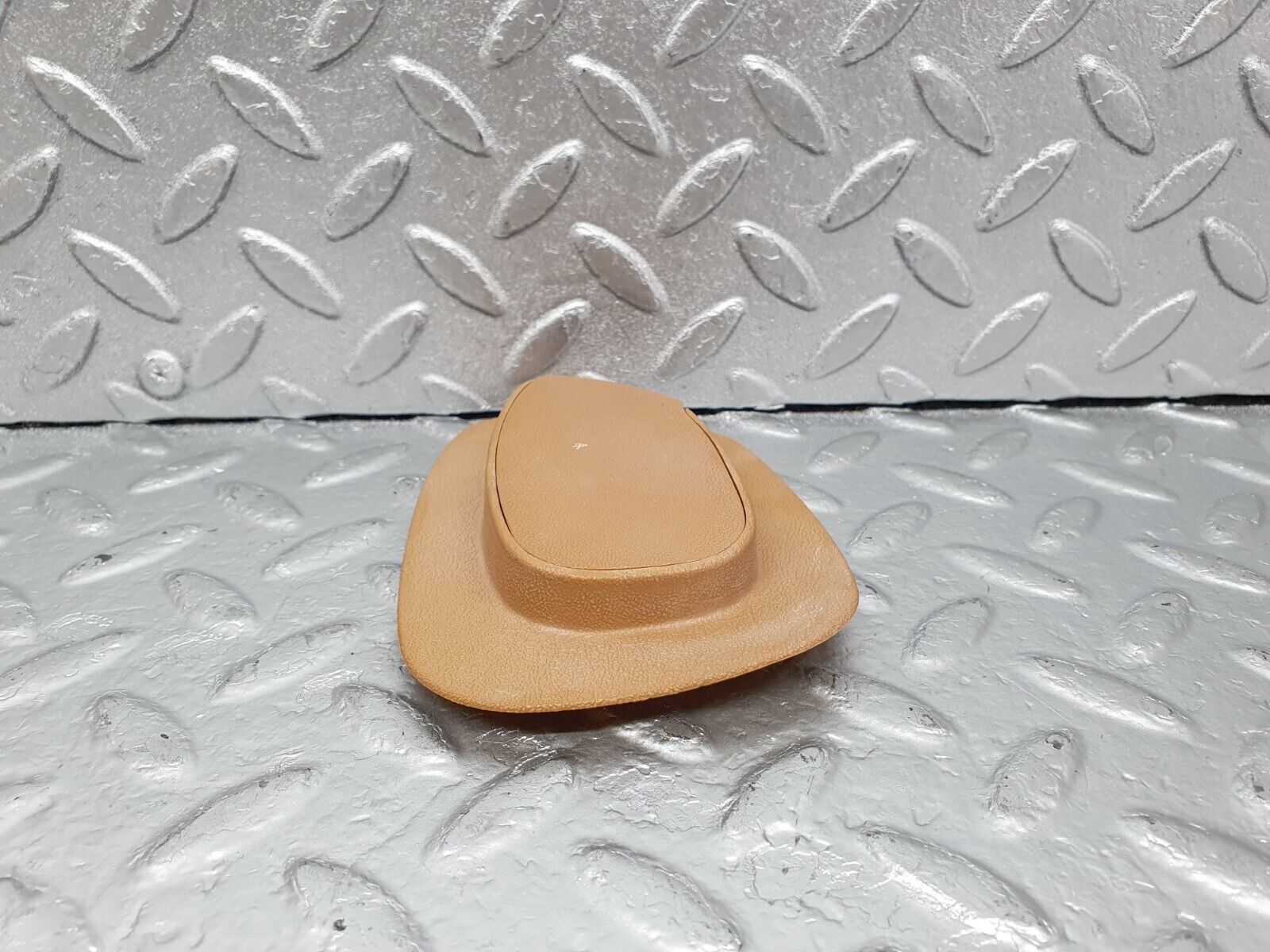 43728 Mercedes-Benz C126 380SEC Coupe Front Seat Rail Cover Trim Beige 1268680239 1268680439