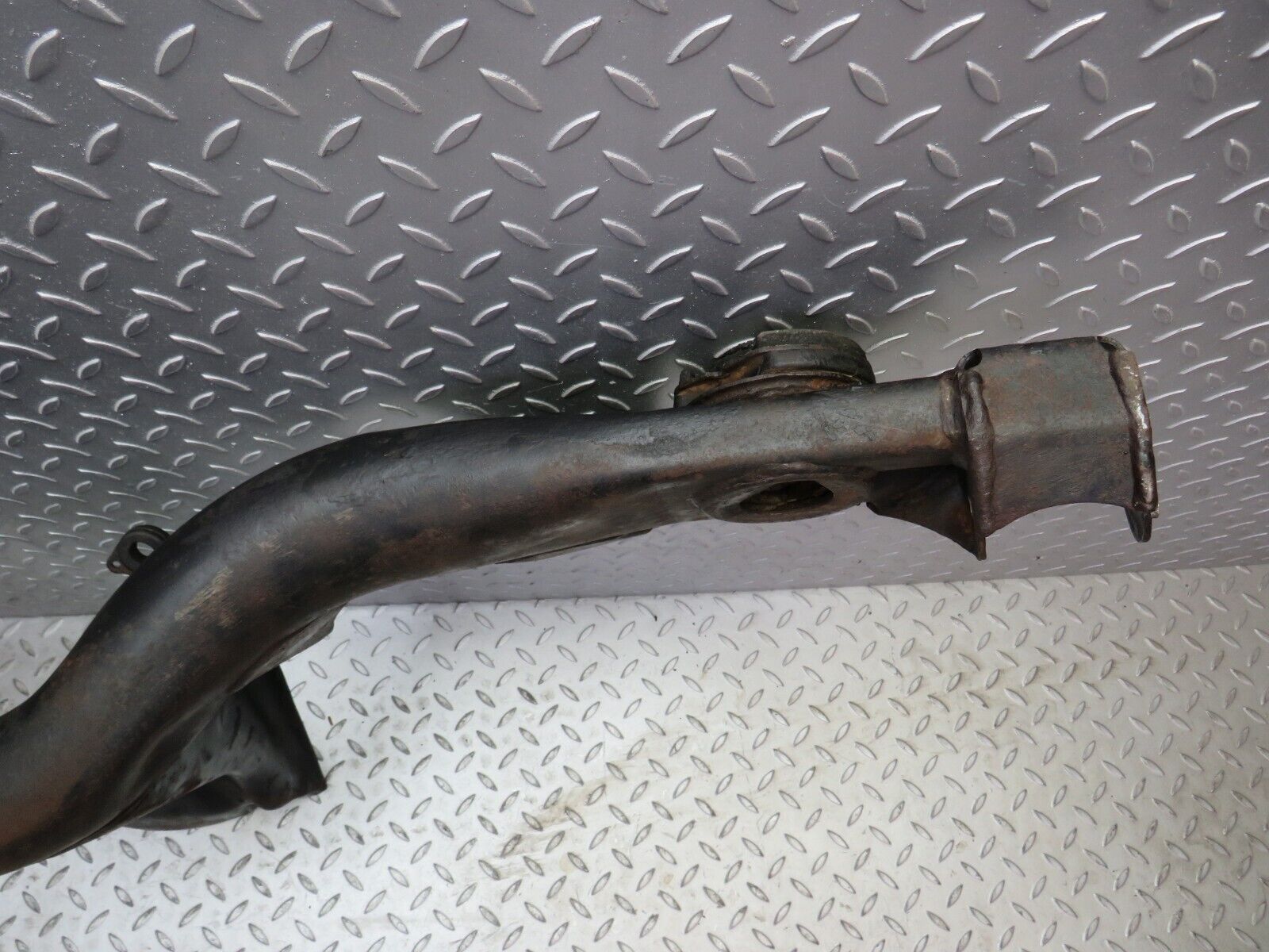 39968 Mercedes-Benz R107 350SL Rear Subframe Axle Carrier