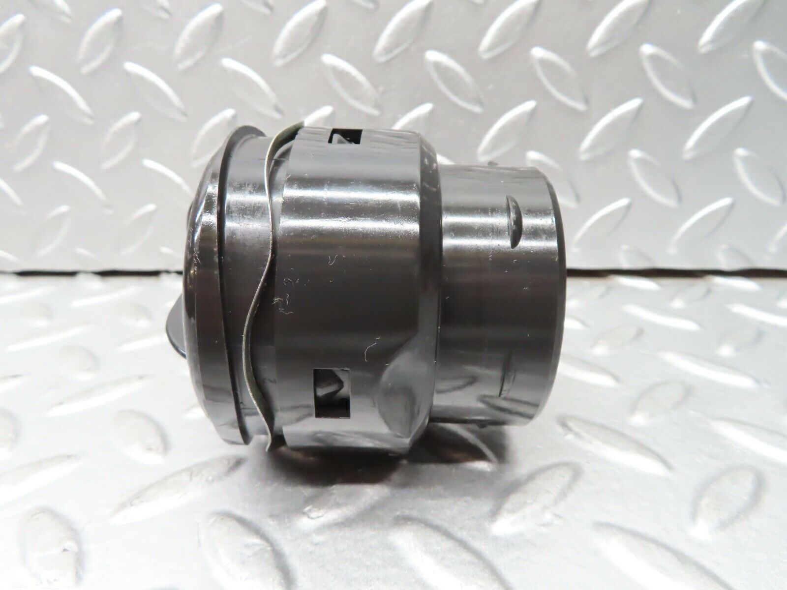 20587 Mercedes-Benz R107 450SL Dashboard  Air Vent