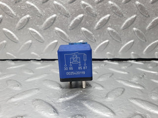 42247 Mercedes-Benz R129 320SL Coupe Auxiliary Relay 0025420119