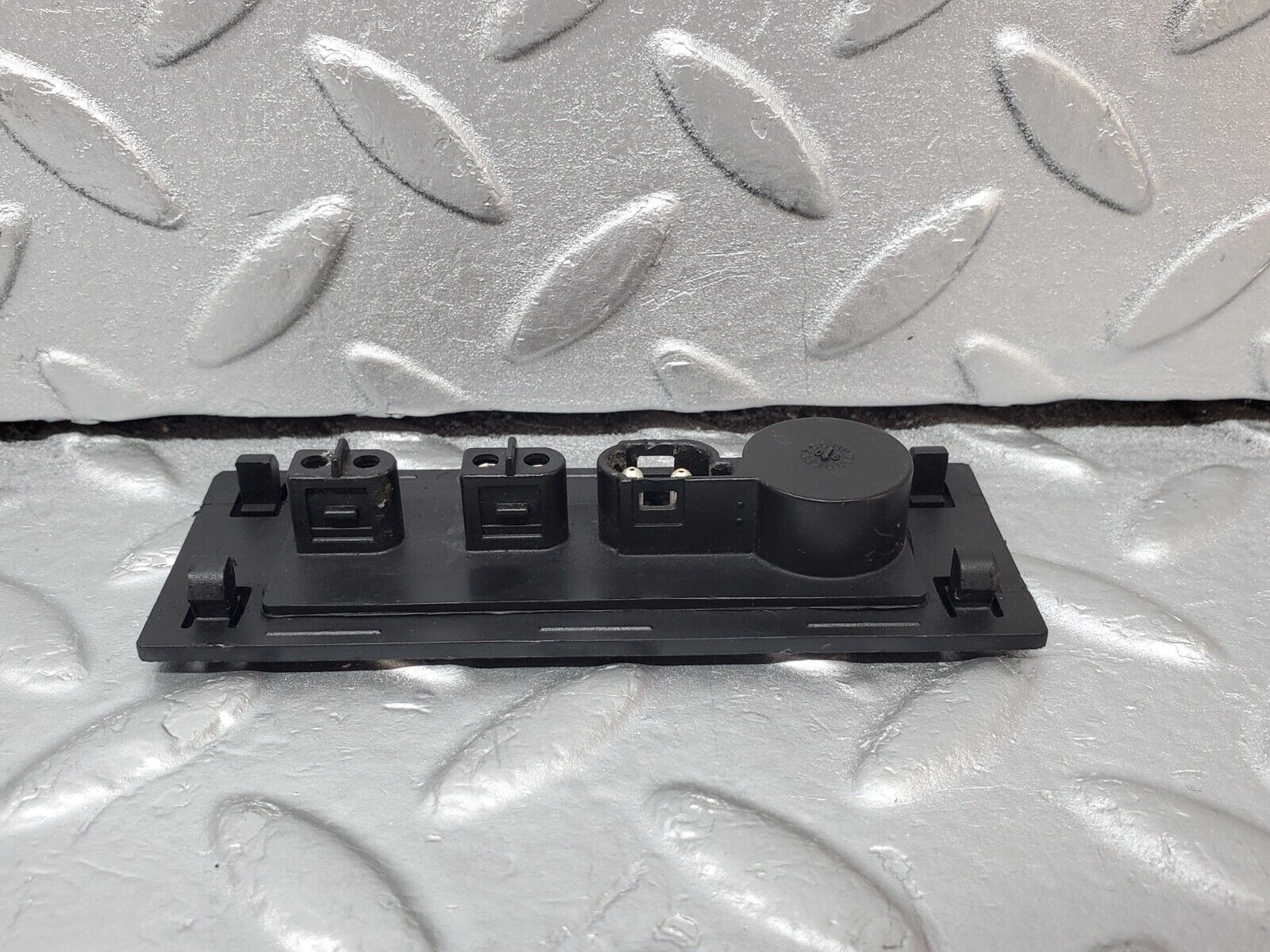 45312 Mercedes-Benz R129 300SL Coupe Windscreen Washer Nozzle Connector 1268201111