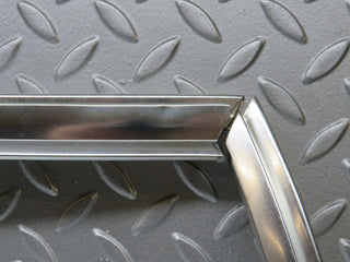 40262 Mercedes-Benz R107 Hardtop Windscreen Chrome Frame