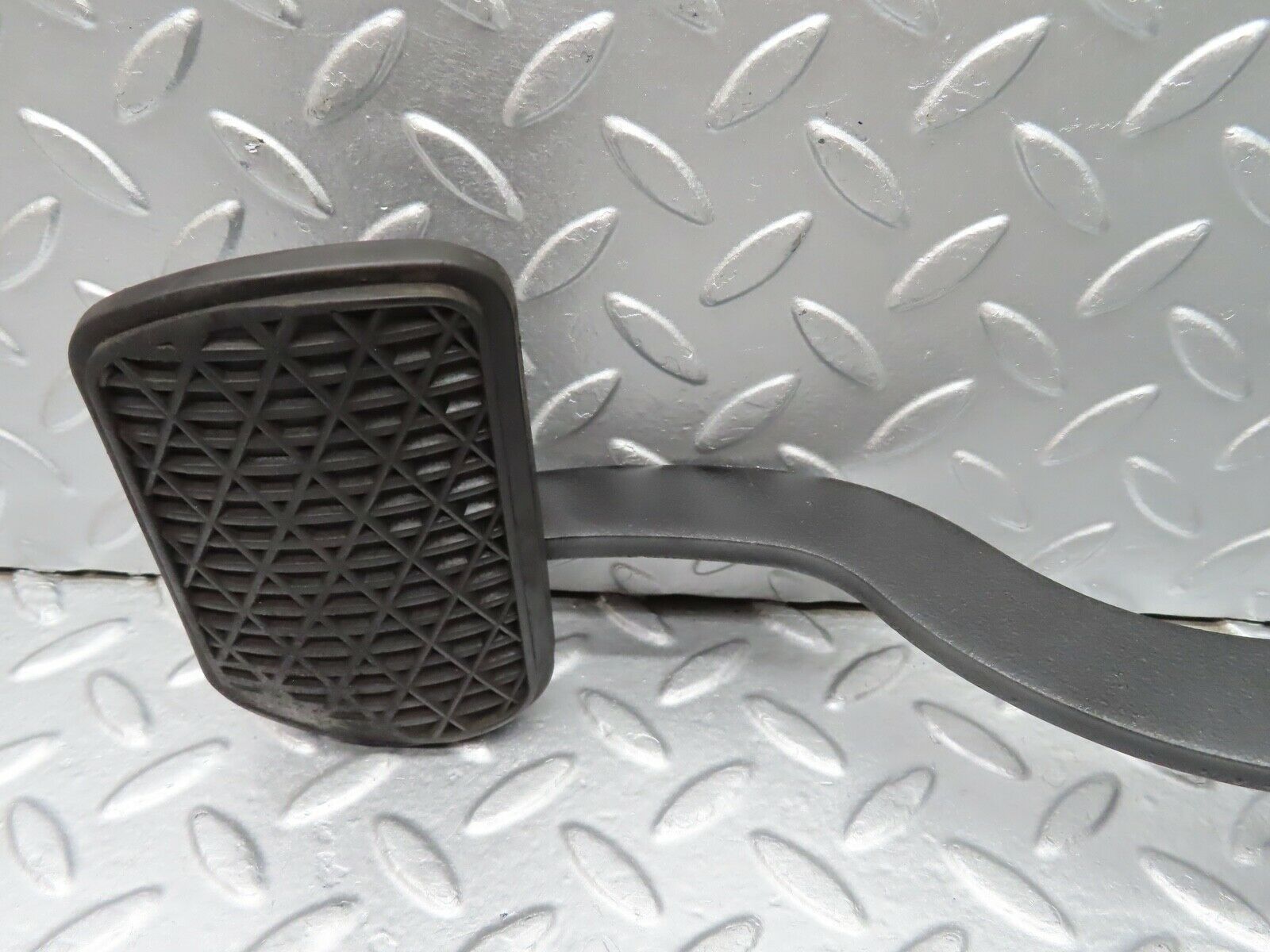 20622 Mercedes-Benz R107 450SL Brake Pedal