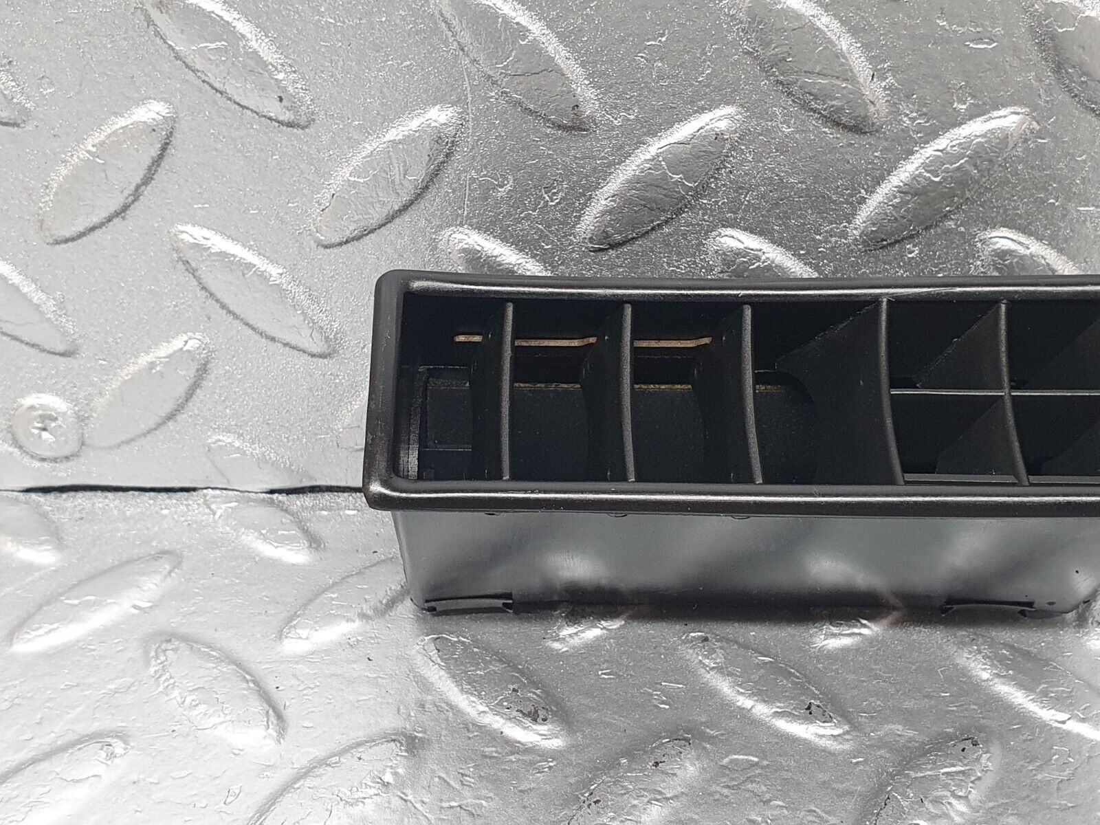 43586 Mercedes-Benz C126 380SEC Coupe Dashboard Air Vent Right Side 1268310842