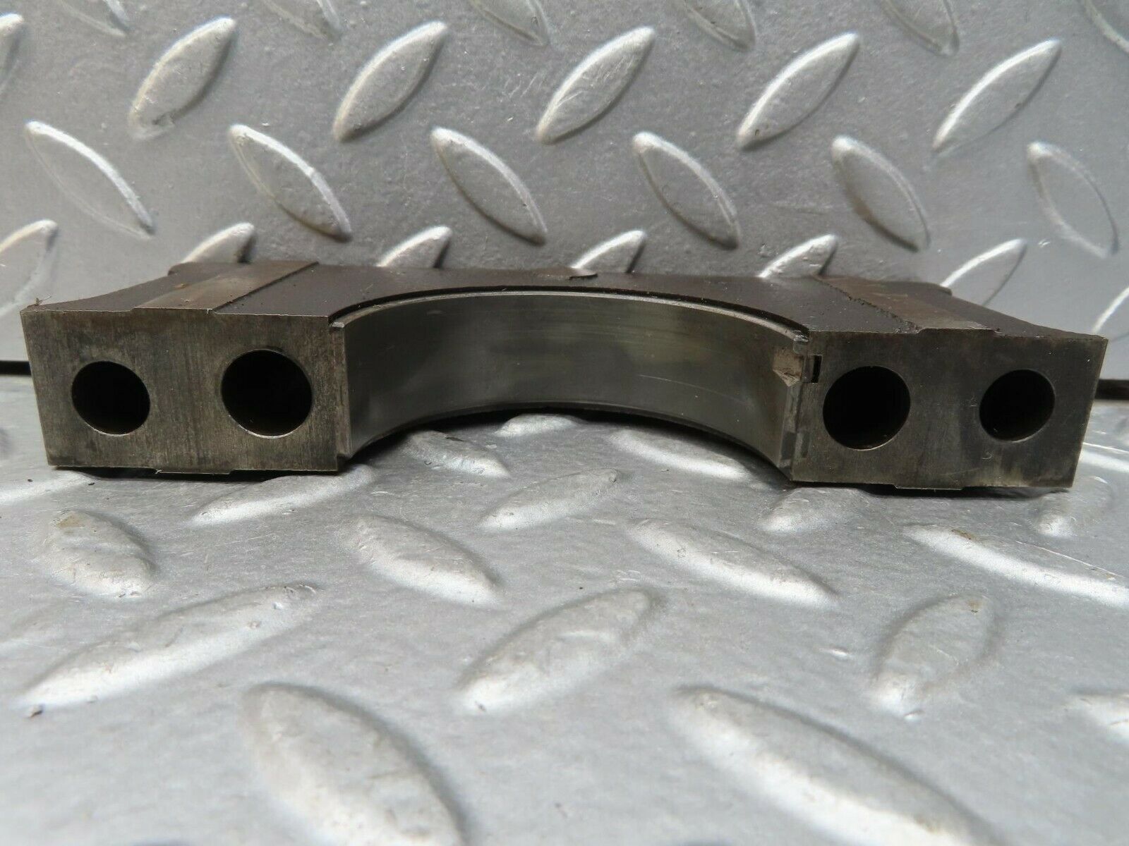 15704 Mercedes-Benz R107 450SL Crankshaft Bearing Holder Block 1160110313