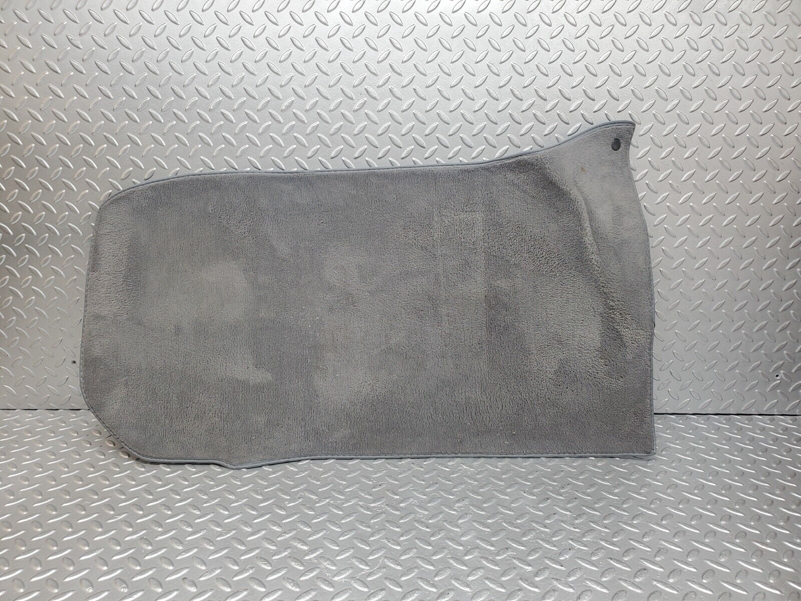 44778 Mercedes-Benz W124 220E Front Left Floor Mat 1246805140