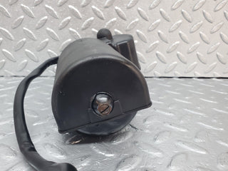 W126 windscreen wiper motor and cover used OEM