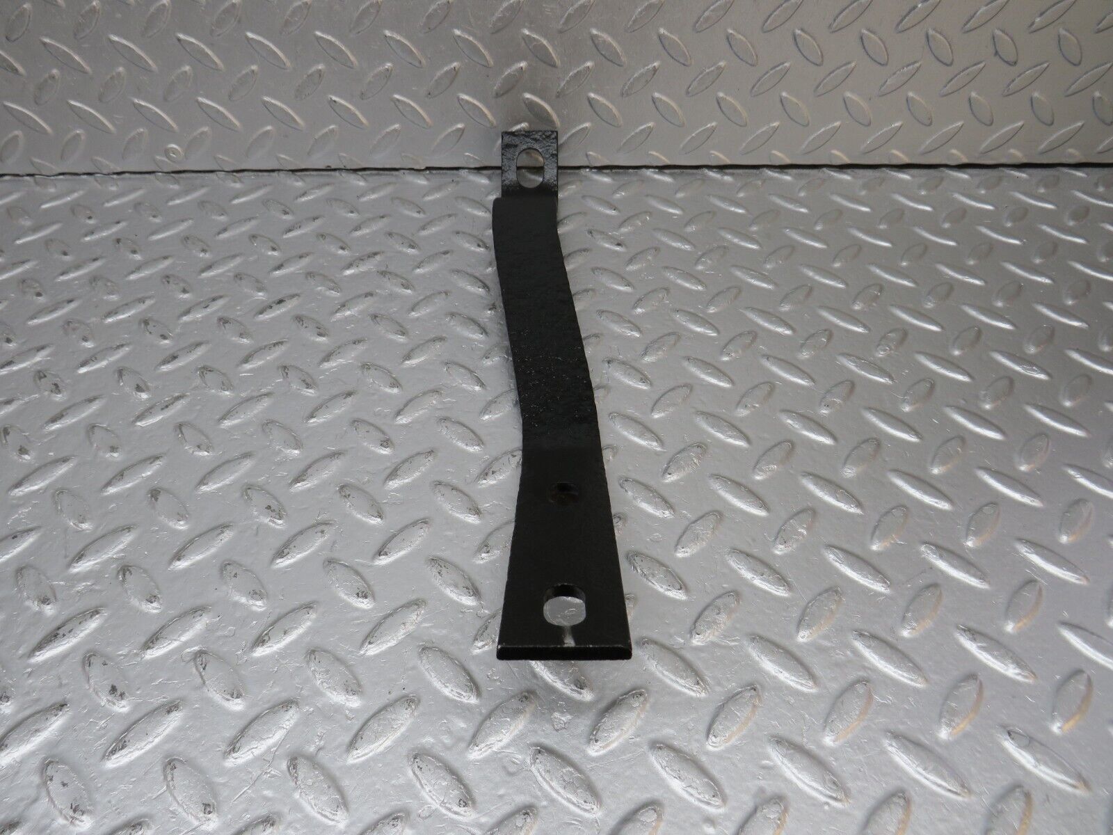 39928 Mercedes-Benz R107 350SL Front Bumper Bracket Right