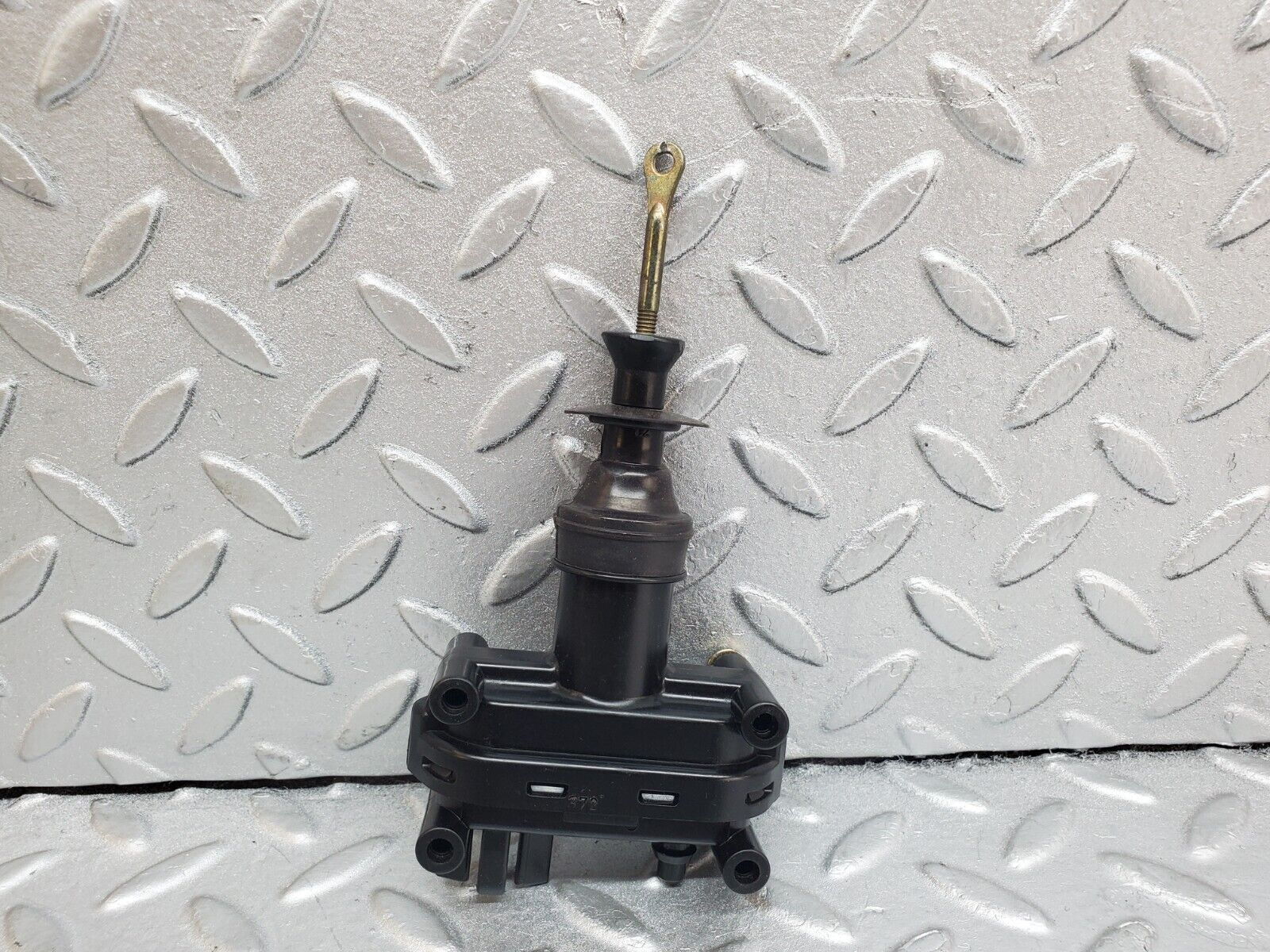 44757 Mercedes-Benz W124 220E Door Lock Vacuum Actuator Rear Left