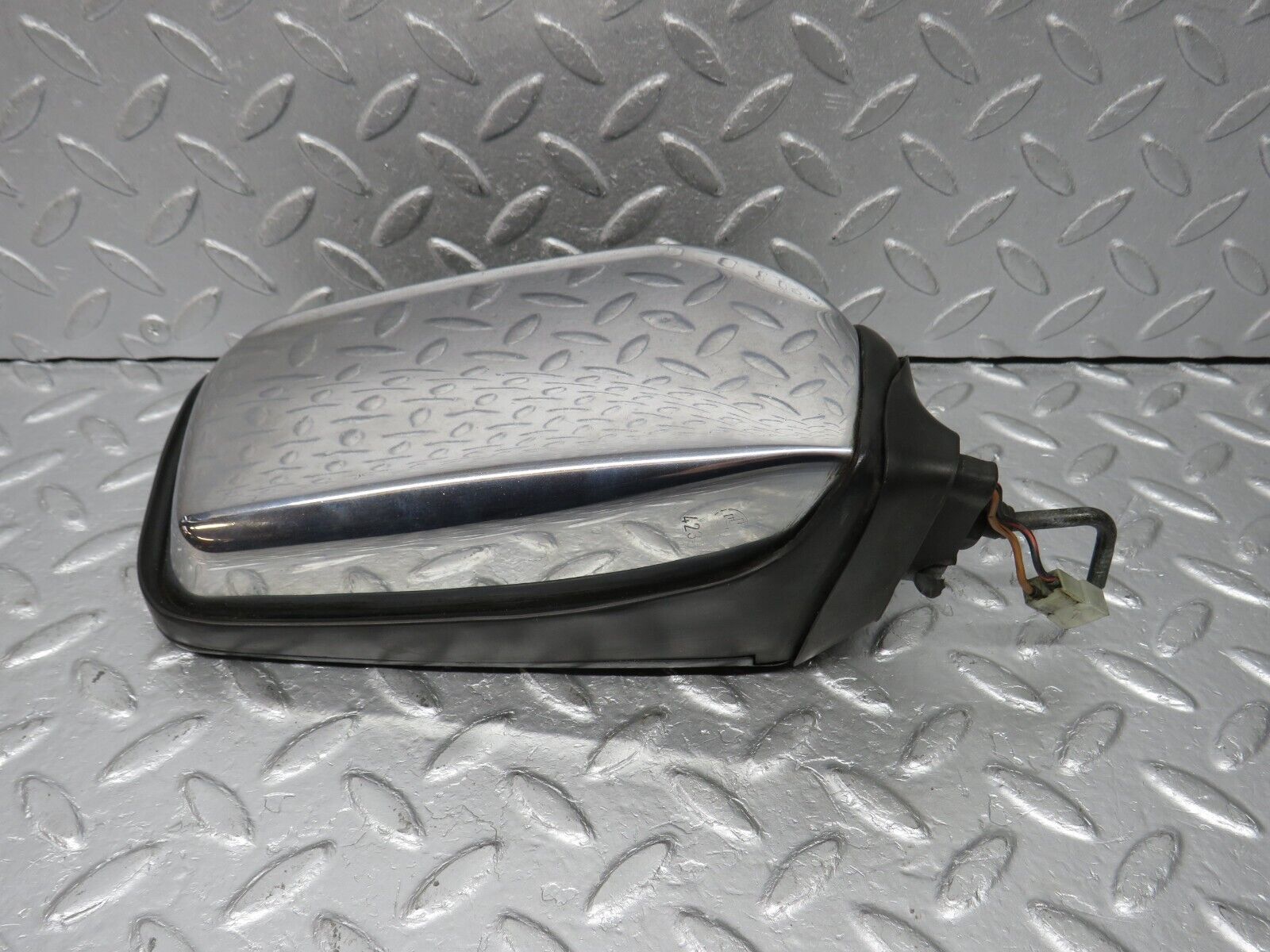 39296 Mercedes-Benz R107 500SL Right Wing Mirror 1078110461