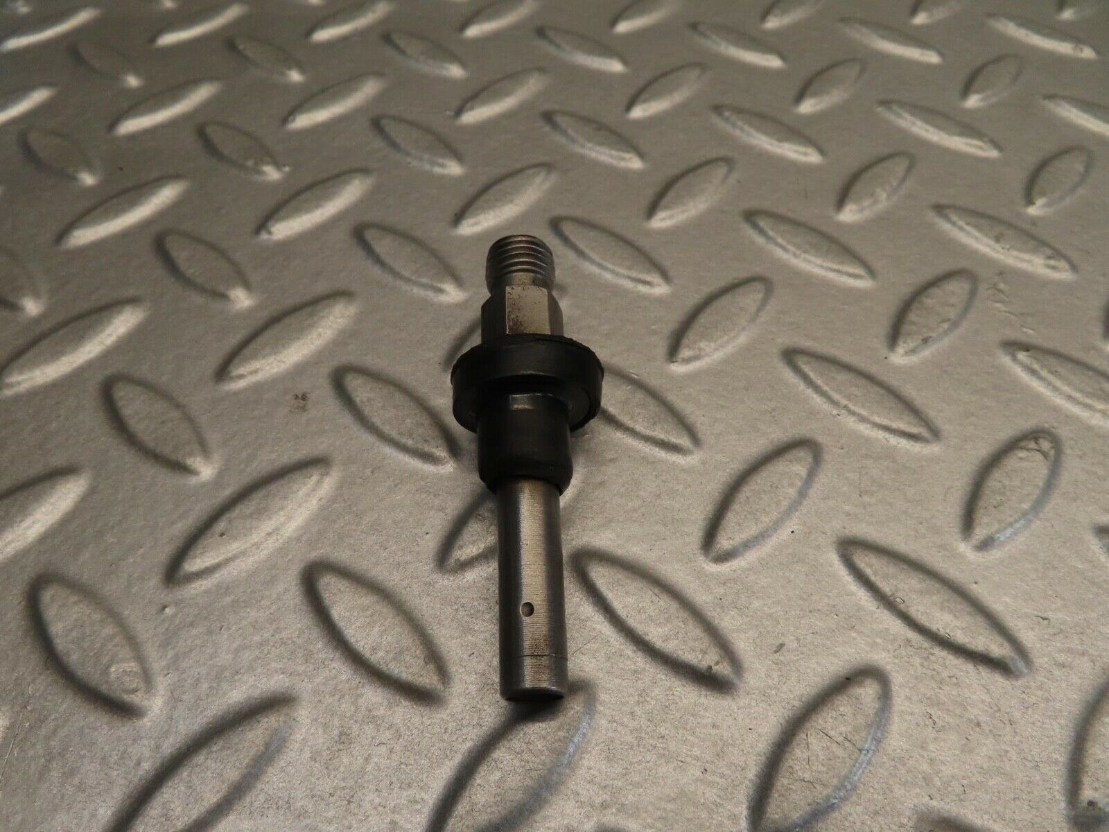 11734 Mercedes-Benz R107 450SL Fuel Injector Bosch