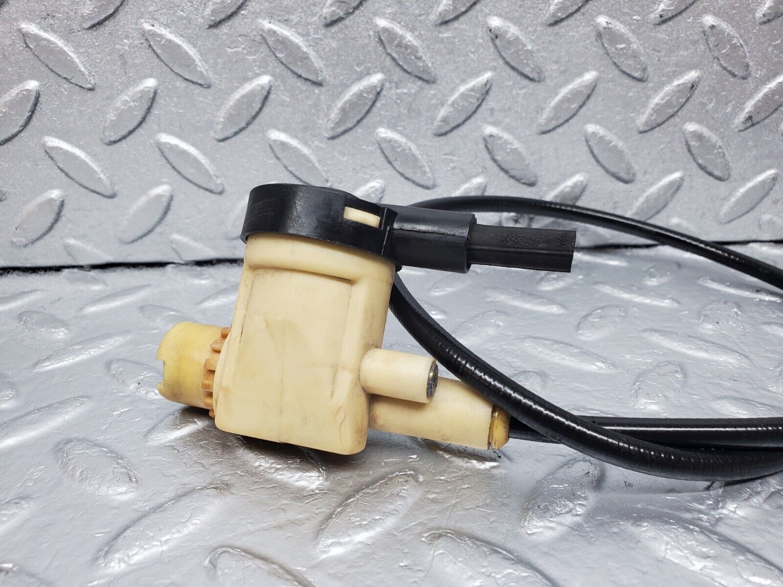 45497 Mercedes-Benz W124 260E Automatic Gearbox Cable 722.409