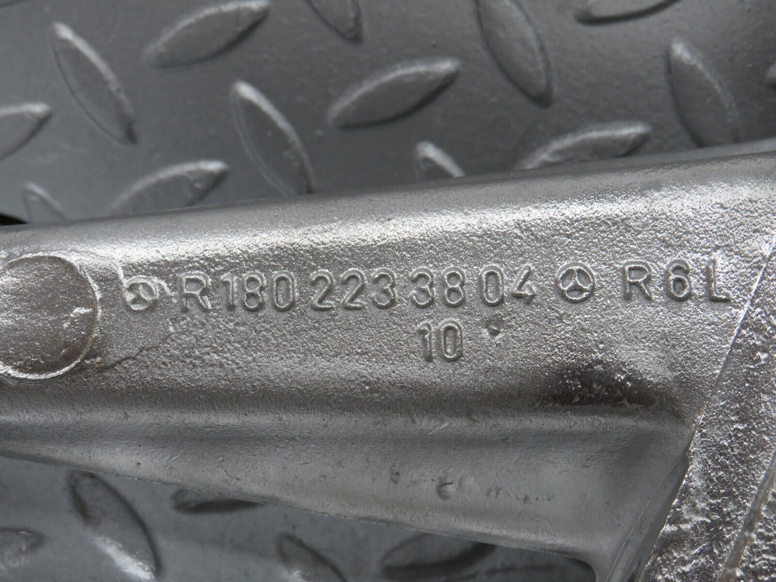 35476 Mercedes-Benz R107 280SL Engine Mount Bracket Left 1802233804