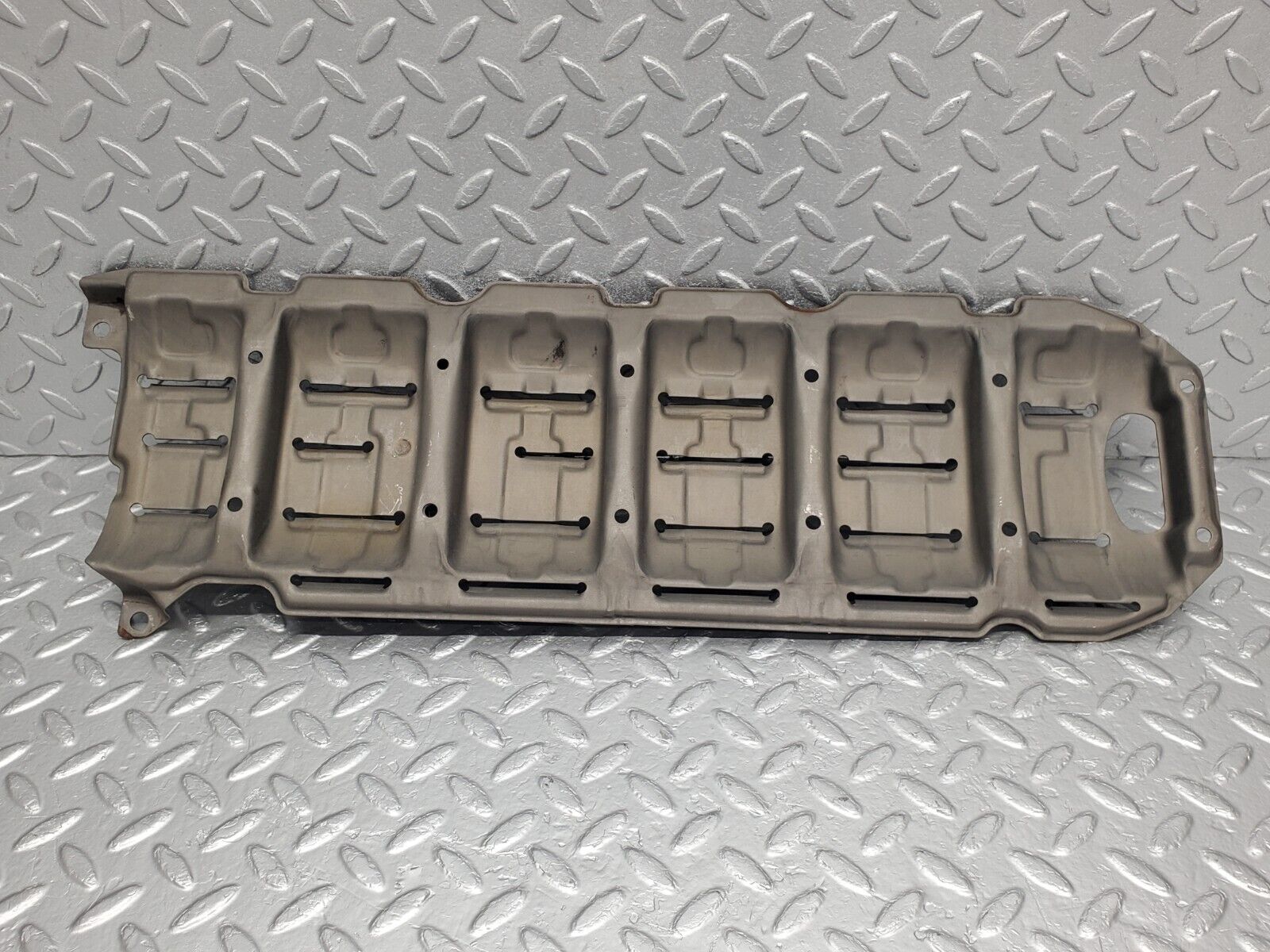 46316 Mercedes-Benz W124 280E Oil Sump Splash Guard Baffle Plate