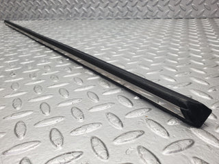 S123 Wagon rear left door centre moulding trim used OEM