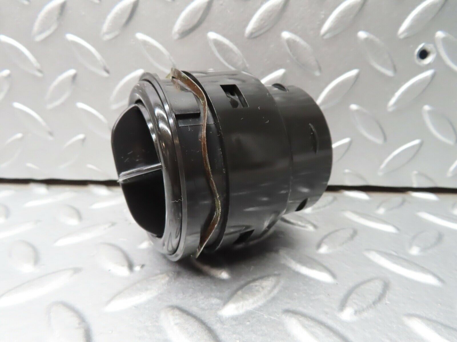 20586 Mercedes-Benz R107 450SL Dashboard  Air Vent