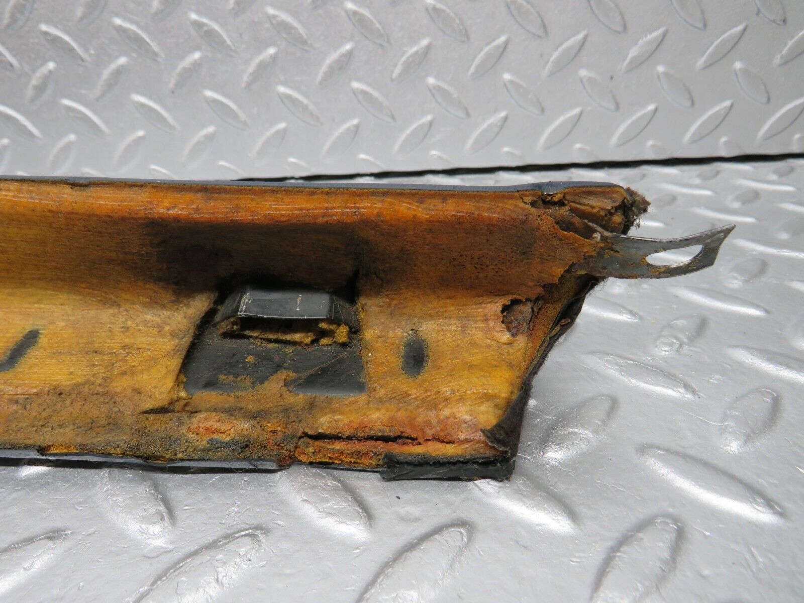 39079 Mercedes-Benz R107 500SL A Pillar Cover Right Side Blue