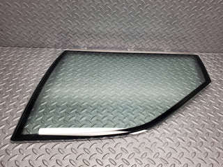 W140 front left door double window glass used OEM