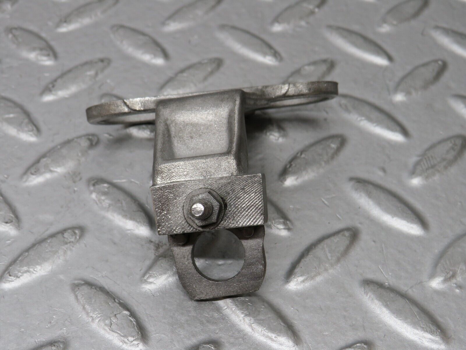 35467 Mercedes-Benz R107 280SL Crankshaft Sensor Holder Bracket 1101530440