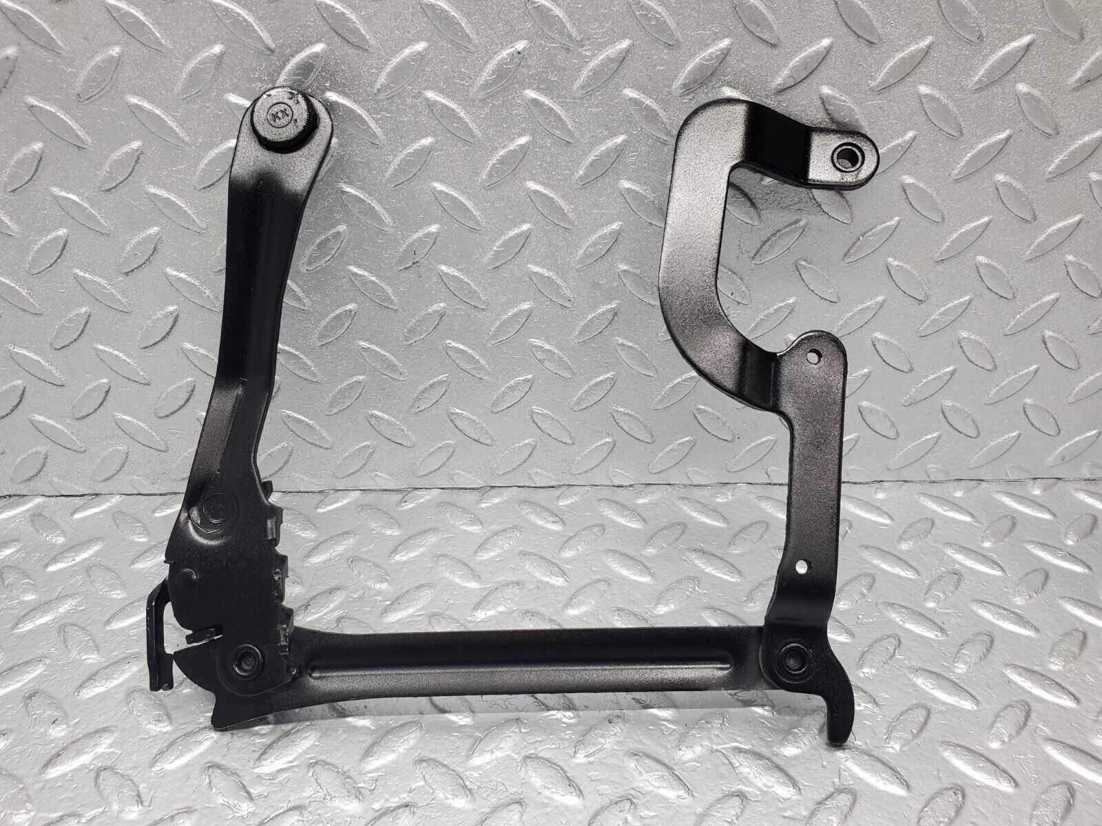 46642 Mercedes-Benz C123 280CE Coupe Bonnet Hinge Right Side