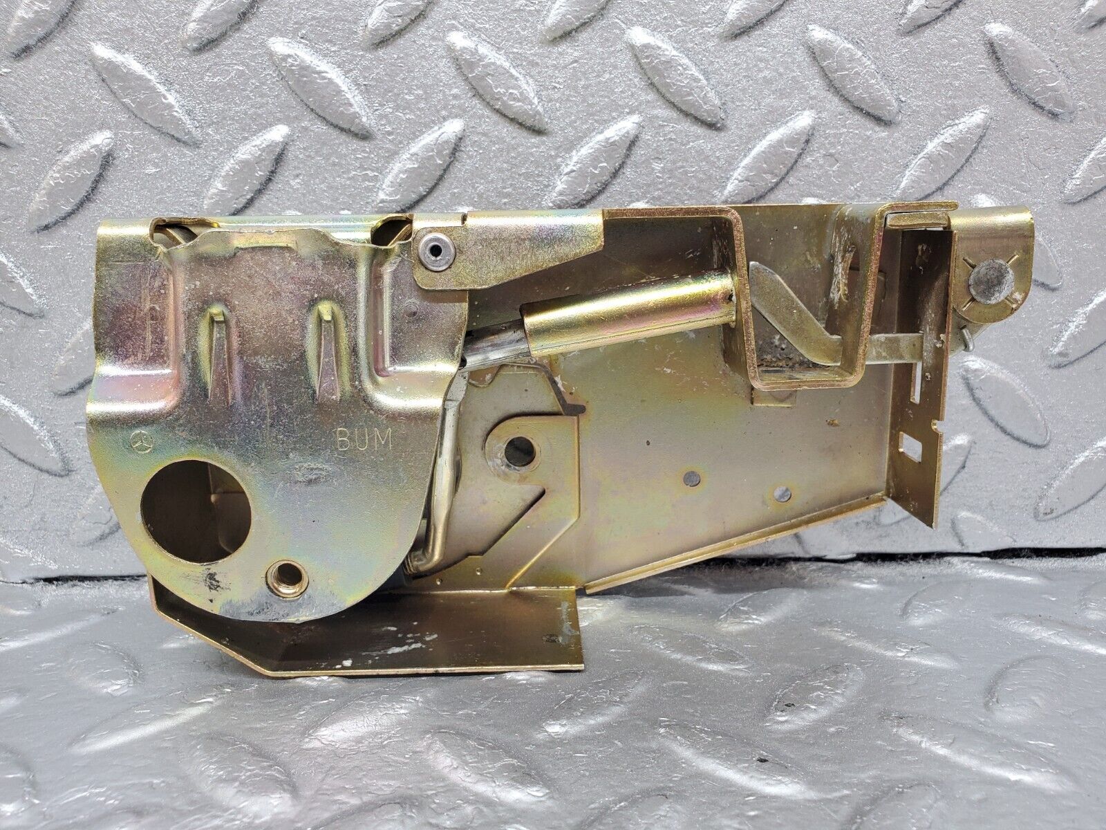 45638 Mercedes-Benz W126 420SE Trunk Lock