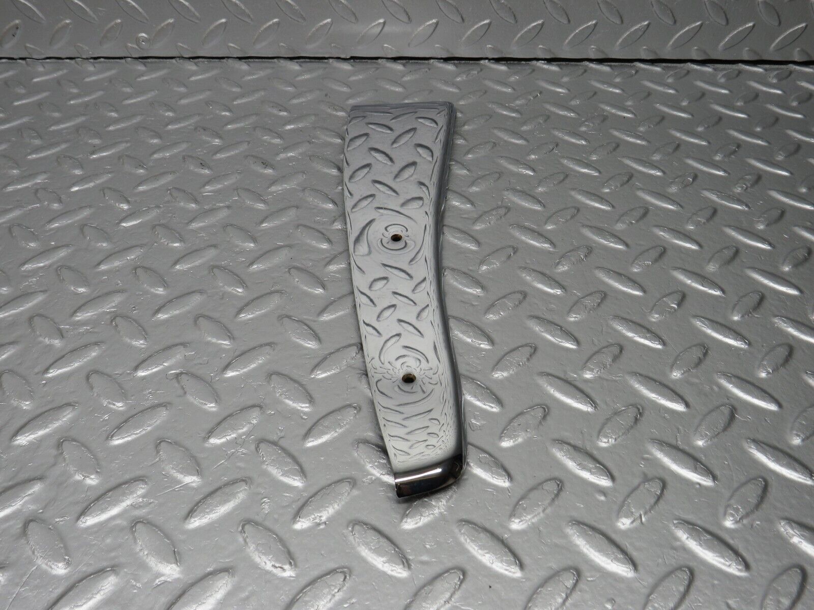 40004 Mercedes-Benz R107 350SL Left Door Chrome Cover
