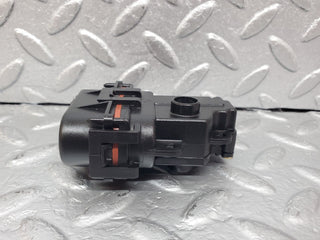 R129 SL heater box vacuum actuator used OEM