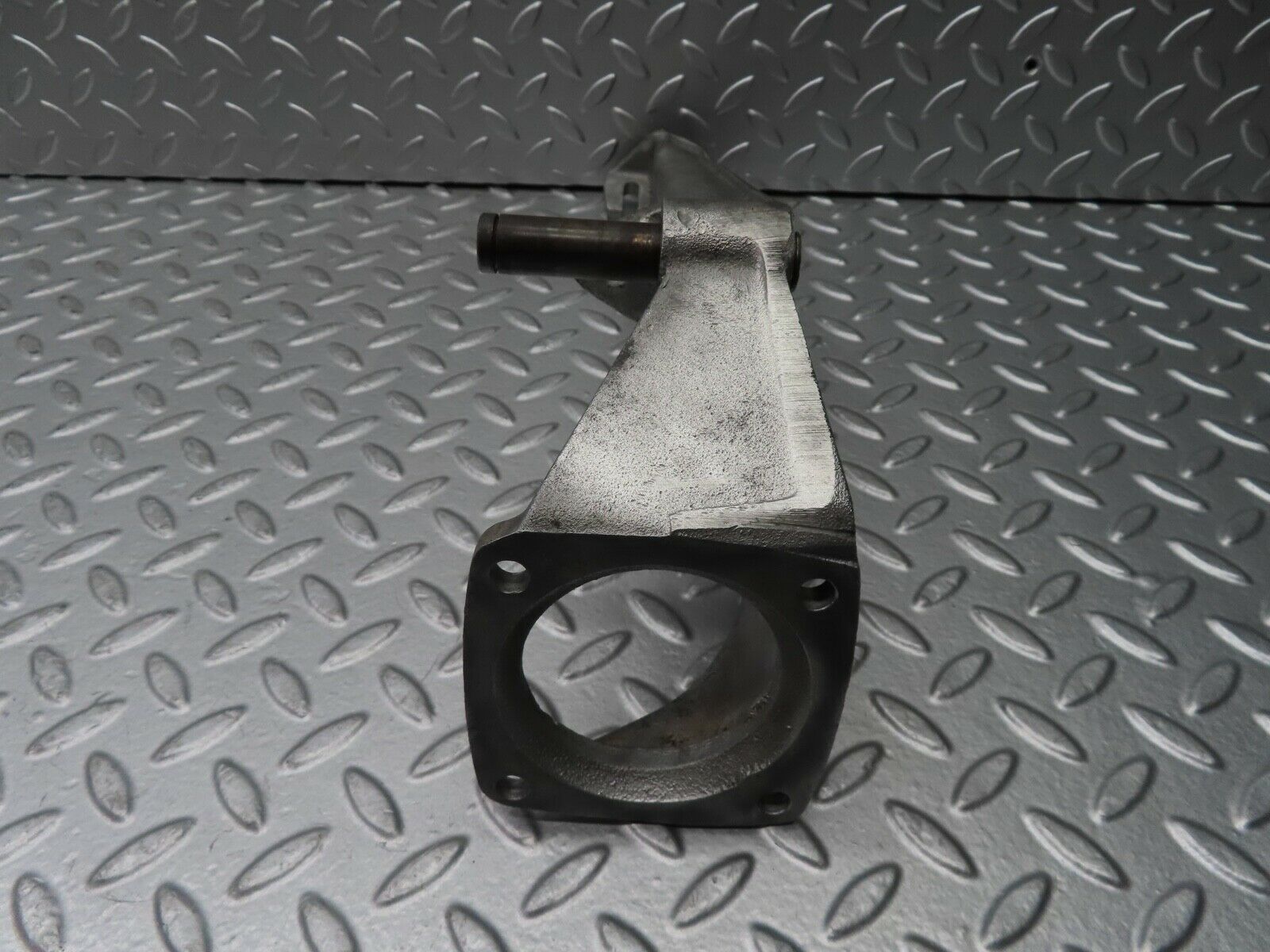 20600 Mercedes-Benz R107 450SL Brake Pedal Bracket 1072940901