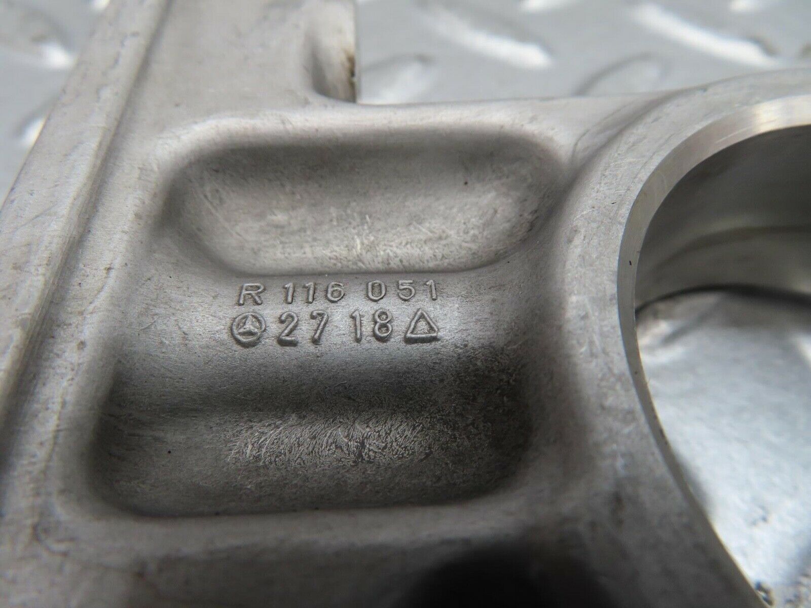 13729 Mercedes-Benz R107 450SL Camshaft Tower Bearing 1160512718