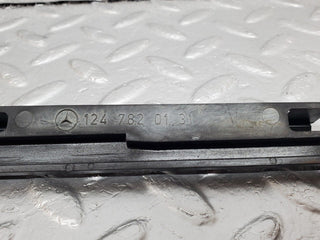 44676 Mercedes-Benz W124 220E Sunroof Frame Guide Rail 1247820131 1247820231