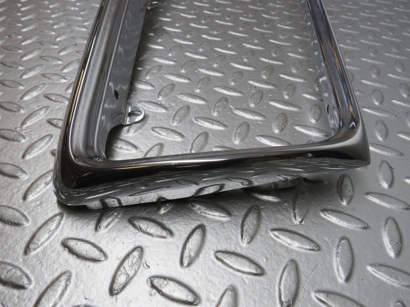 32736 Mercedes-Benz R107 C107 Bonnet Grill Chrome Frame