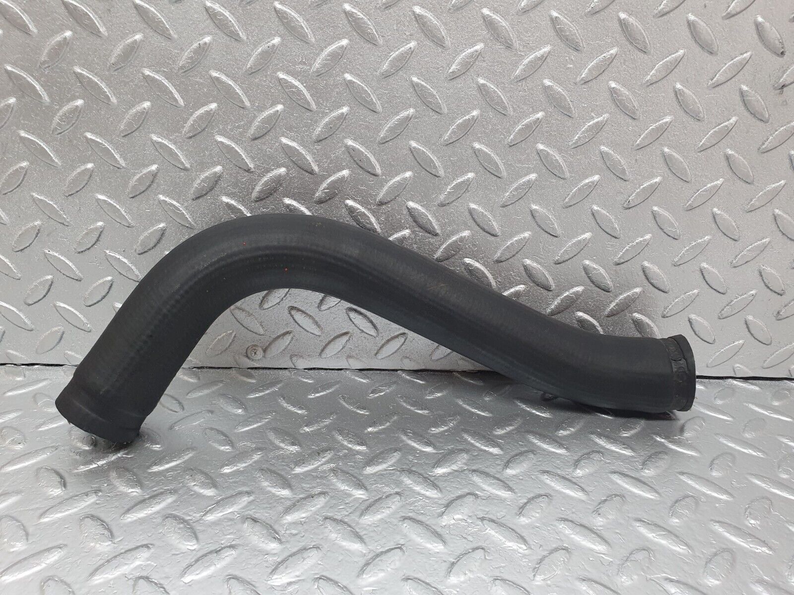 43684 Mercedes-Benz C126 380SEC Coupe Radiator Hose Pipe 1265012582
