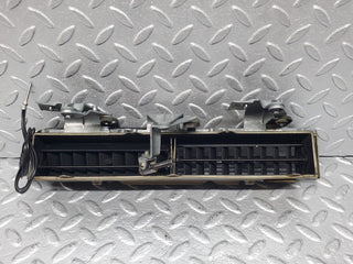 45925 Mercedes-Benz W126 420SE Dashboard Centre Air Vent 1268300654 1268310030 1268310130